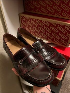Oxblood Burgundy G. H. Bass Weejuns size Men’s 8.5 Women’s 10 READ DESCRIPTION